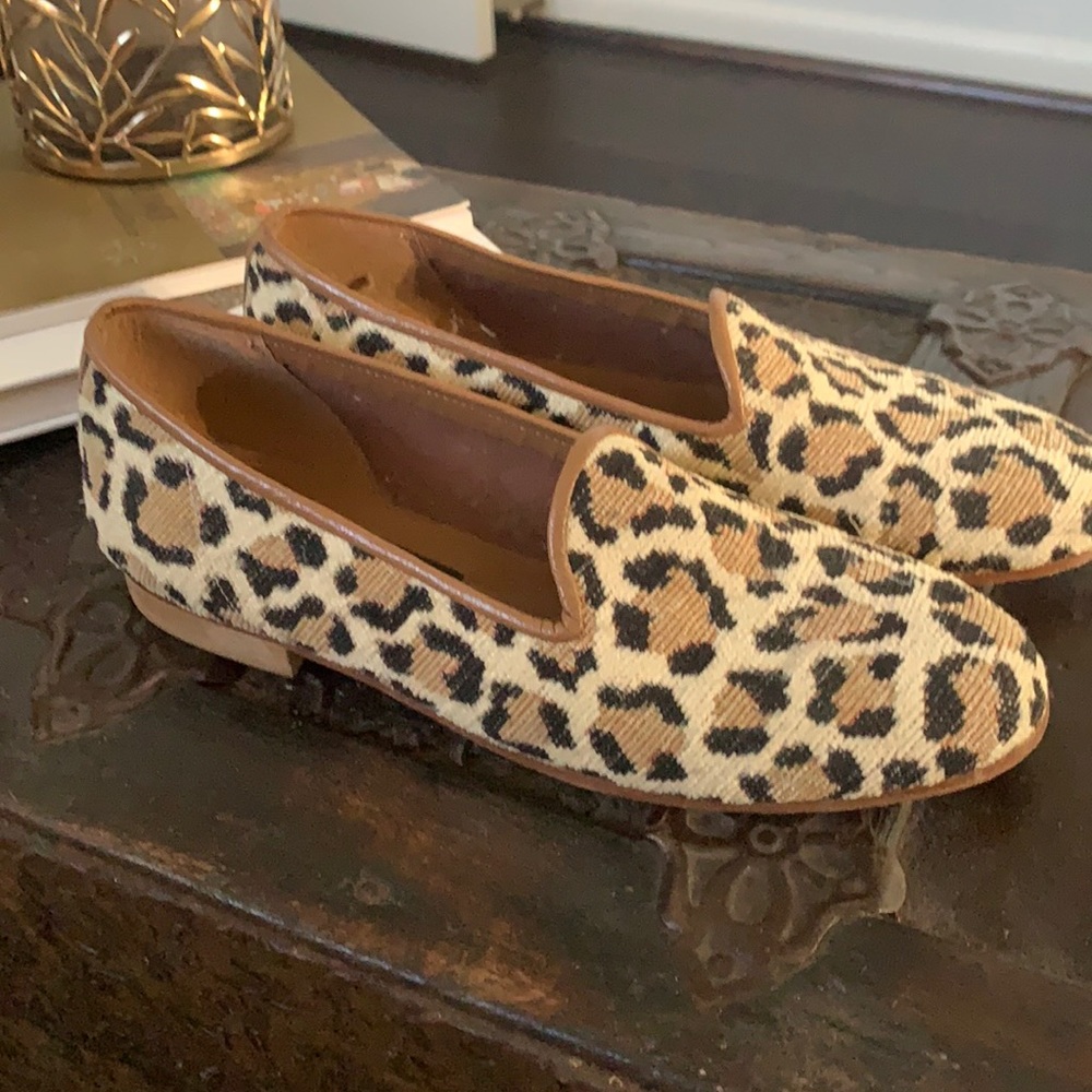 Zalo needlepoint leopard print loafers size 7